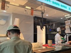 -左庭右院鲜牛肉火锅(浦江欢乐颂店)