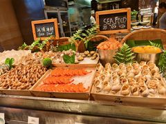 -松山湖凯悦酒店·Café自助餐厅·周末火舞秀表演
