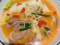 -谭仔米线(皇庭广场店)