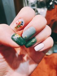 -手牵手美甲