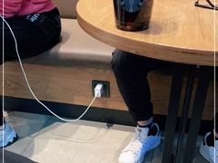 -星巴克(成都东站店)