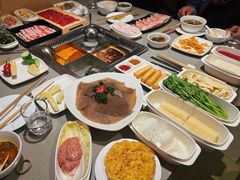 -海底捞火锅(曹安公路店)