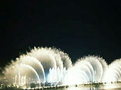 -东港音乐喷泉广场