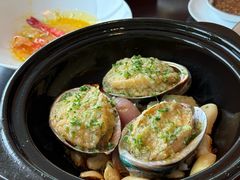 砂锅本地姜蓉焗大连鲜鲍鱼-广州柏悦酒店·悦景轩·粤菜餐厅