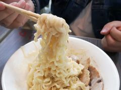 猪颈肉芝士捞公仔面-新记餐厅(香槟大厦店)