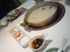 -洪氏嗨捞·猪肚鸡火锅(阳光天地店)