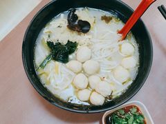 -灵芝妹子海鲜米线(瓦房店新玛特店)