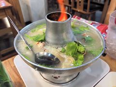 -两兄弟Song Pee Nong(2号店)