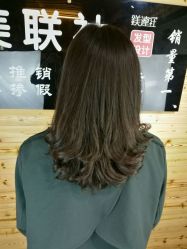 -镁连社·美联社