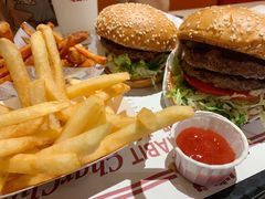 -The Habit Burger Grill 哈比特汉堡(复兴soho店)