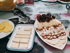 -名都晓荷塘主题火锅(春光路店)