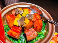 黑松露苹果红烧肉-江上荟·创意中国菜(绿地缤纷城店)