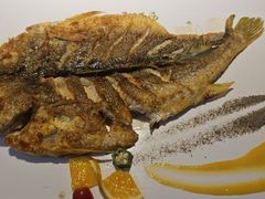 -赶海部落海鲜城(海阳路店)