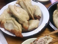 -黄阿姨锅贴大王(万航渡路店)