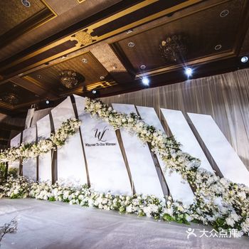 大理石白绿色系小清新风的婚礼