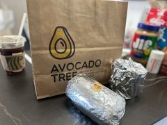 秘制牛肉藜麦包里道-油梨树AVOCADO TREE(嘉里中心店)