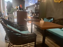 -杨小贤(东融国际影城店)