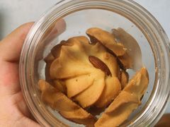 -红宝石·鲜奶小方·海派西点房(莘庄龙之梦店)