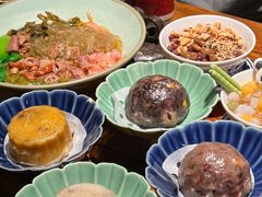 -八月美食小馆(银泰城总店)