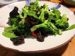 山茶油炒远郊时蔬-顺承小院儿