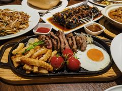 -港丽餐厅(正大店)