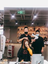 -变画·发型STUDIO