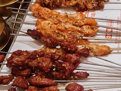 -小董哥烤串·爆汁大油边(故宫店)