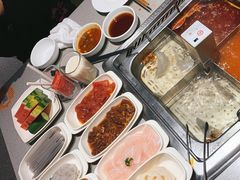 -海底捞火锅(新松江路店)