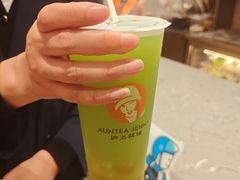 -沪上阿姨·臻选茶饮(上海环球港店)