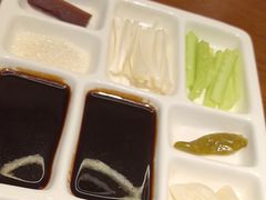 -小桃红·东北菜·春饼烤鸭(南阳湖街店)