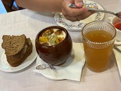 焖锅牛肉-老井俄式餐厅