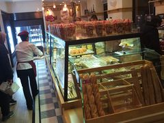 面包甜点陈列柜-味多美蛋糕(古城店)