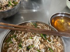 -正宗杨记普洱酸醋米线(总店)