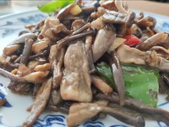 -天天向上素食餐厅(五台山店)
