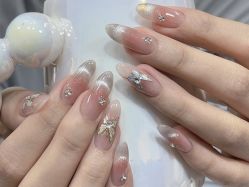 -爱纶美·美甲美睫半永久