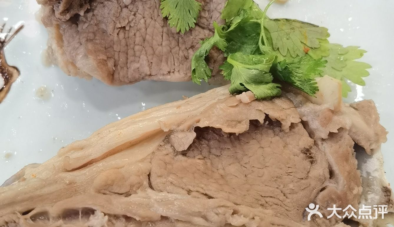 美味吸引四方客！