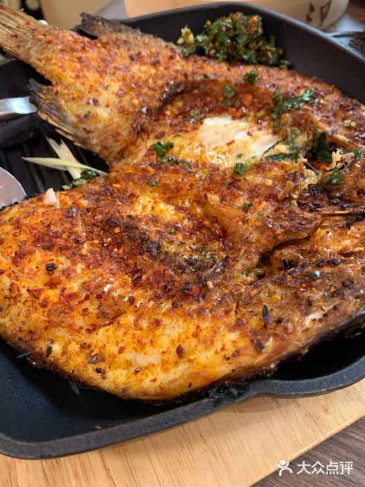 云海肴云南菜(苏宁广场店)香茅草烤罗非鱼图片