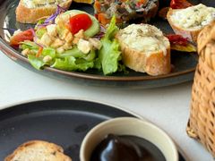 -Le Banneton Café French Bakery