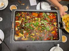 -万重锦·人文川菜馆(骡马市店)