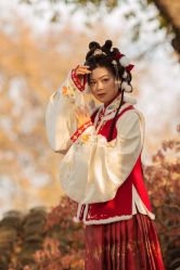 -一揽芳华汉服旗袍体验馆(拙政园店)
