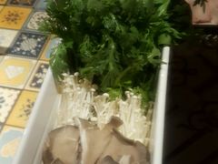 -南城十里潮汕鲜牛火锅·鲜虾生滚粥(融汇老商埠店)