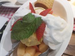 双球冰激凌-Paulaner·德国帕拉娜自酿啤酒餐厅(海上世界店)