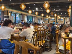 -肖肖酸萝卜鱼火锅(总店)