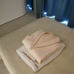 -琦品高端嫩肤经络私佳美场