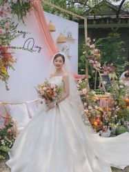 -艾米丽婚纱礼服