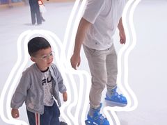 -正佳冰河湾真冰滑冰场