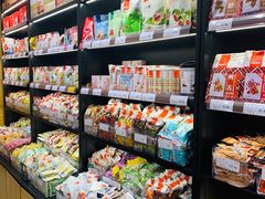 零售区-良品铺子(五角场万达店)