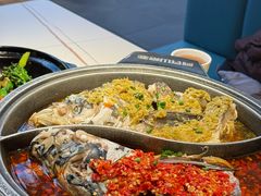 -阿瓦山寨·湘菜现炒·剁椒鱼头王(咸阳总店)