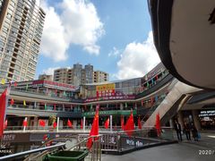 -泰州时尚莱迪购物广场(坡子街商业步行街店)