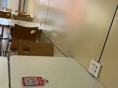 -华莱士·全鸡汉堡(济南大明湖店)